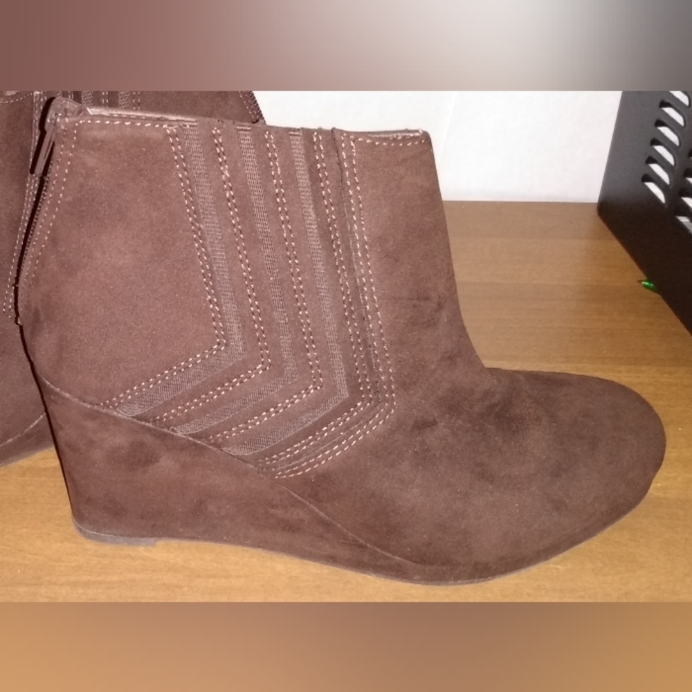 Sugar Brown Faux Suede Bootie (Juliette) Wedge Ankle Bootie Women Size 7.5 M